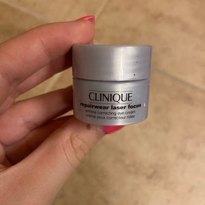Clinique Repairwear Laser Focus